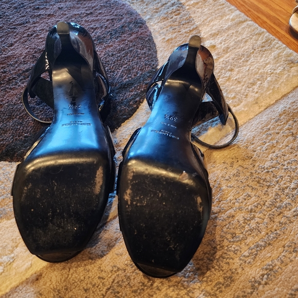 Black Yves Saint Laurent womans heels - Picture 2 of 2